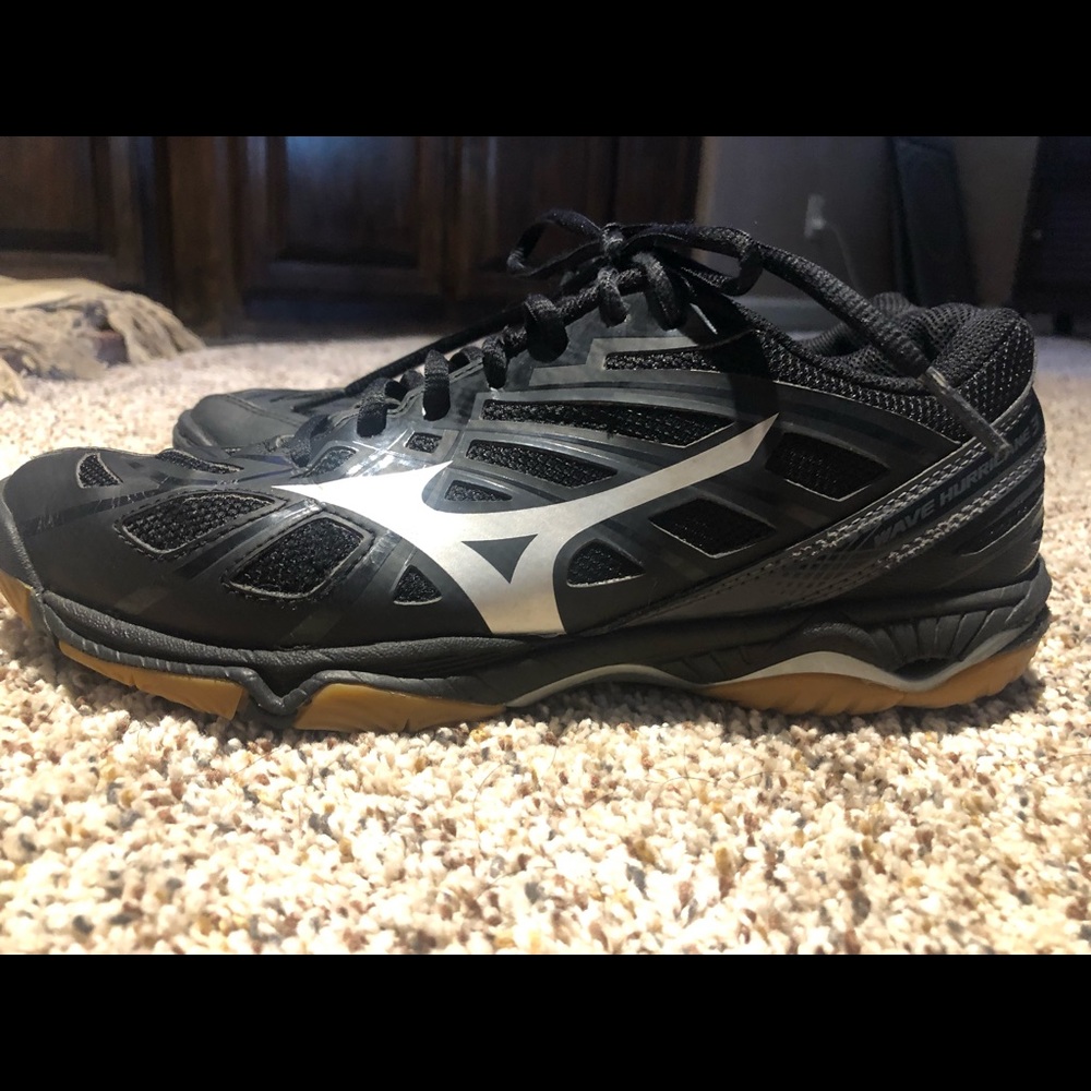 Mizuno volleyball shoes -women